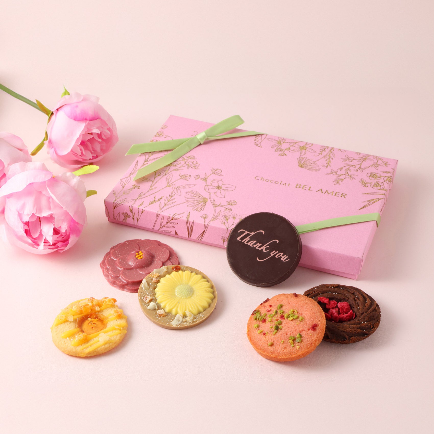 チョコメルさま】vintage ornament ❀ お菓子のような可愛いベル チョコメルさま】vintage ornament ❀ お菓子のような可愛いベル